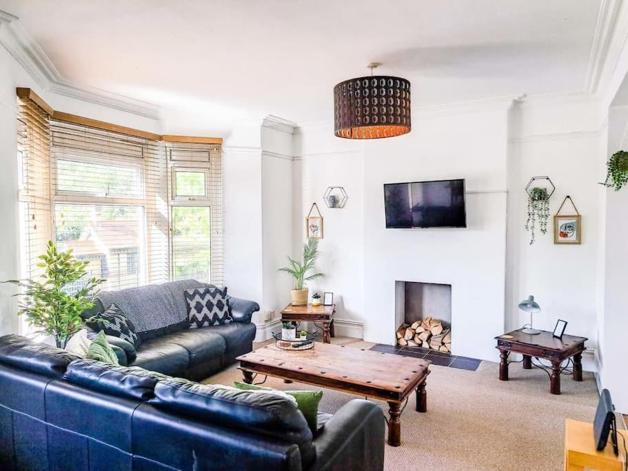3 Bed Flat Near To Cardiff And Cardiff Bay Apartment Екстериор снимка