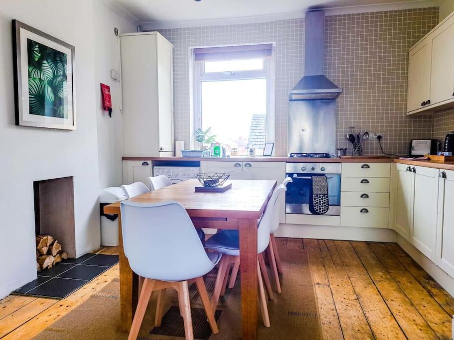 3 Bed Flat Near To Cardiff And Cardiff Bay Apartment Екстериор снимка