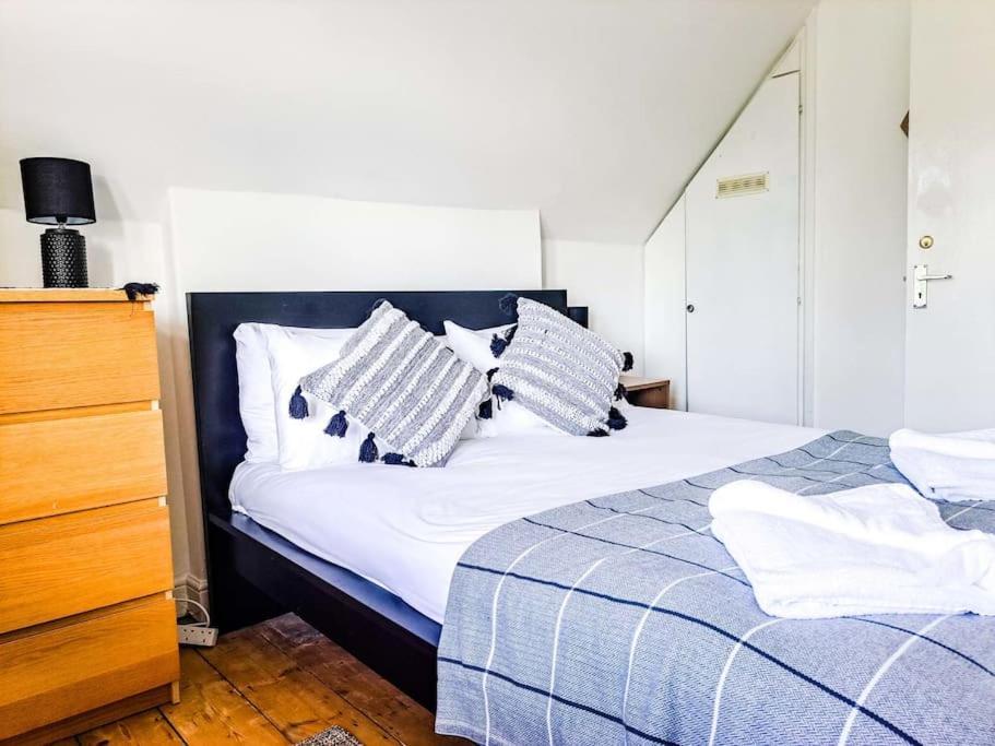 3 Bed Flat Near To Cardiff And Cardiff Bay Apartment Екстериор снимка